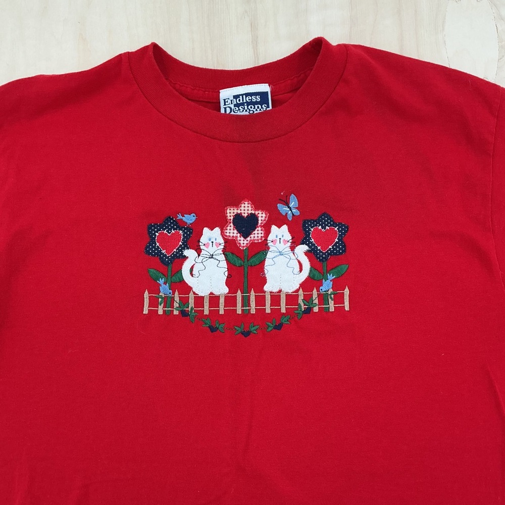 Endless Designs T-Shirt Womens L Red Embroidered Cat Floral 90s Cottagecore Tee - Picture 2 of 7